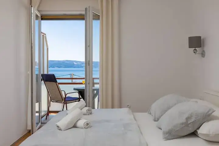 Chorwacja apartamenty Booking.com Airbnb