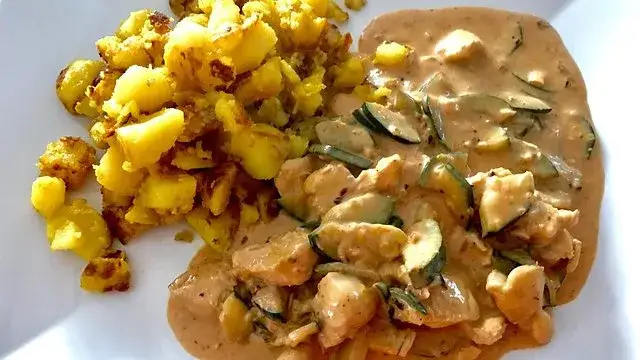 fructosefreie h&auml;hnchen zucchinipfanne