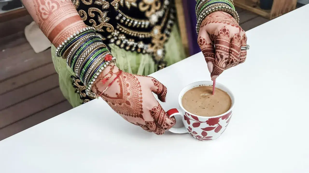 czarna henna poparzenia vs naturalna henna kolor