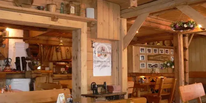 Karczma Bac&oacute;wka Zakopane fasada lub wnętrze