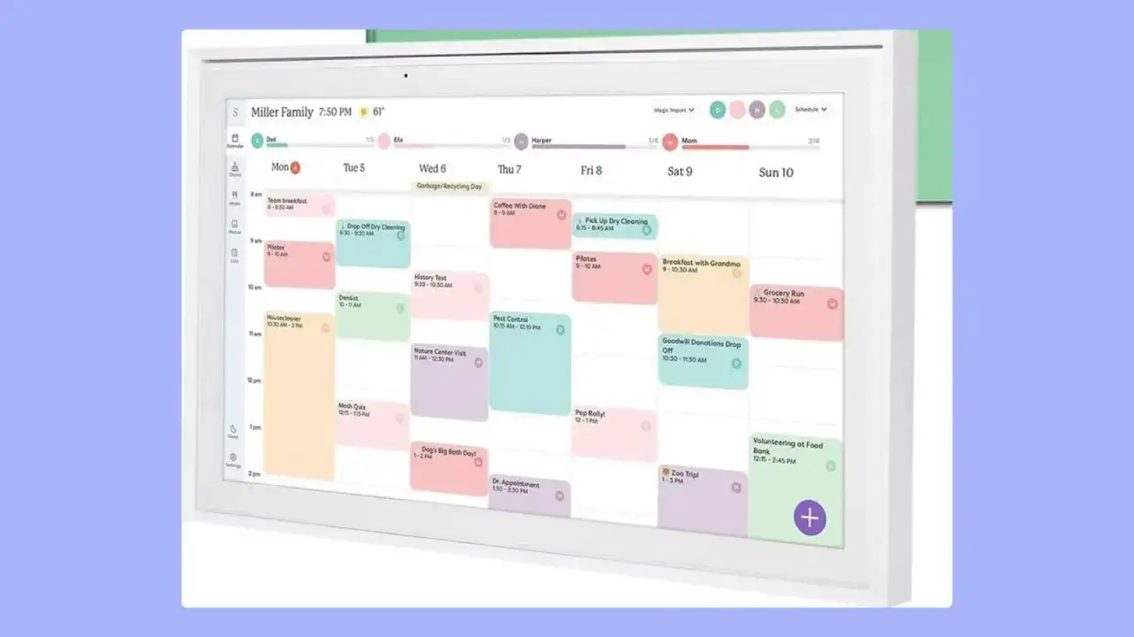 Un calendario para rellenar muestra la apretada agenda de la familia Miller, con citas, recados y actividades escolares.