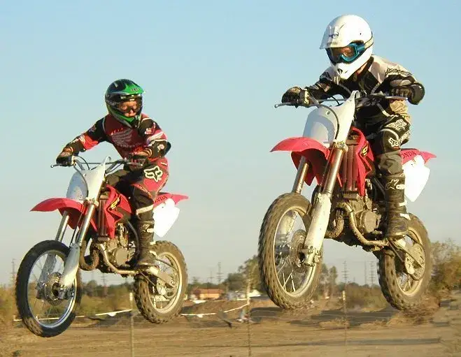 Honda CR 85R vs CR 85RB comparison