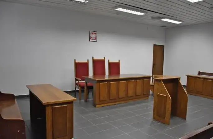 Sala sądowa rozprawa rozwodowa