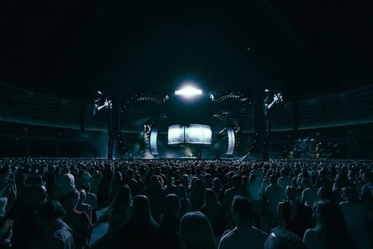 Tysiące fanów na Stadionie Śląskim, światła sceny i artysta na telebimie. Niezapomniane koncerty w Chorzowie.
