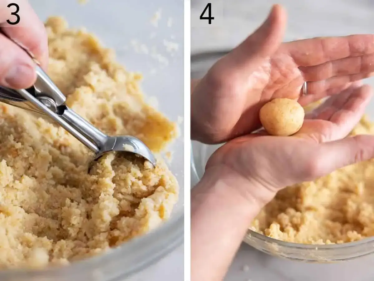 Forma små bollar av smeten för ditt cake pops recept. En skopa används för att ta ut smet, sedan rullas den till en perfekt kula i handen.