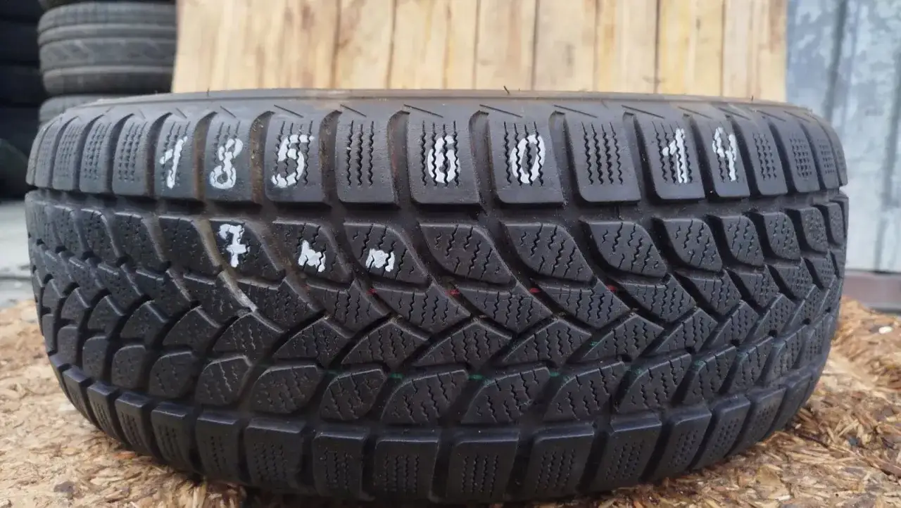 Opona zimowa z bieżnikiem 185/70 R14. Gotowa na śnieżne trasy, jak w przypadku opon Lassa.