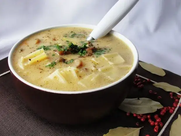 zupa grzybowa z łazankami, zupa grzybowa z grzankami