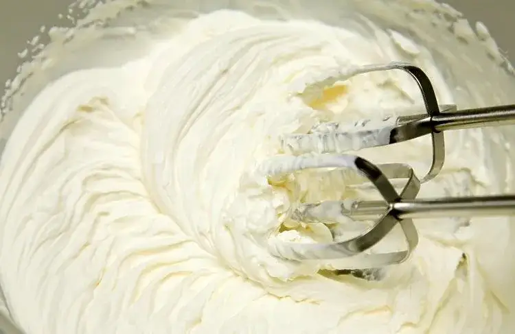 krem śmietankowy z mascarpone