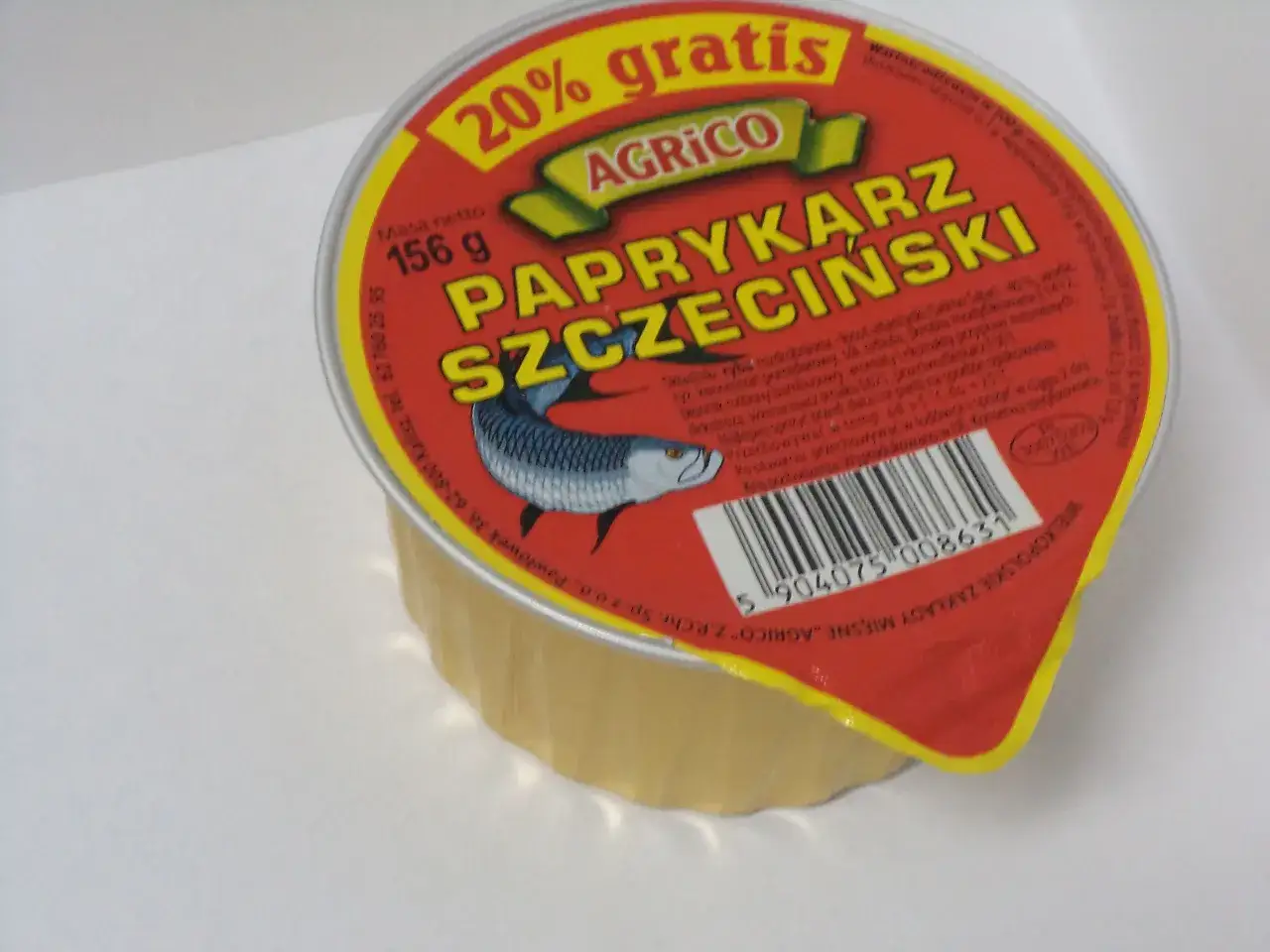 Szczeciński paprykarz rybny - idealna przekąska, gdy zastanawiasz się, co zjeść w Szczecinie.