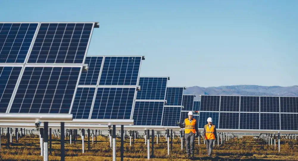Zdjęcie Czy zalety elektrowni słonecznej zwiastują rewolucję w energetyce?
