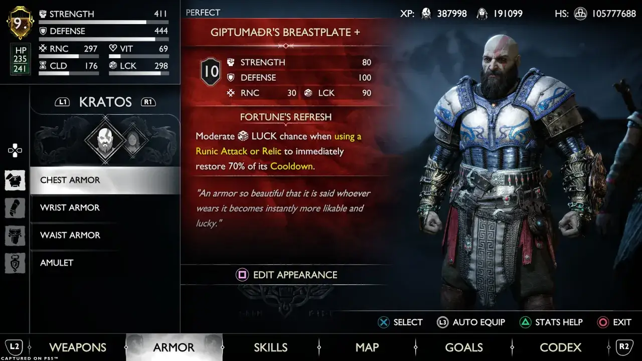 Kratos im God of War neues Spiel+ Men&uuml;, mit Fokus auf die Brustr&uuml;stung 