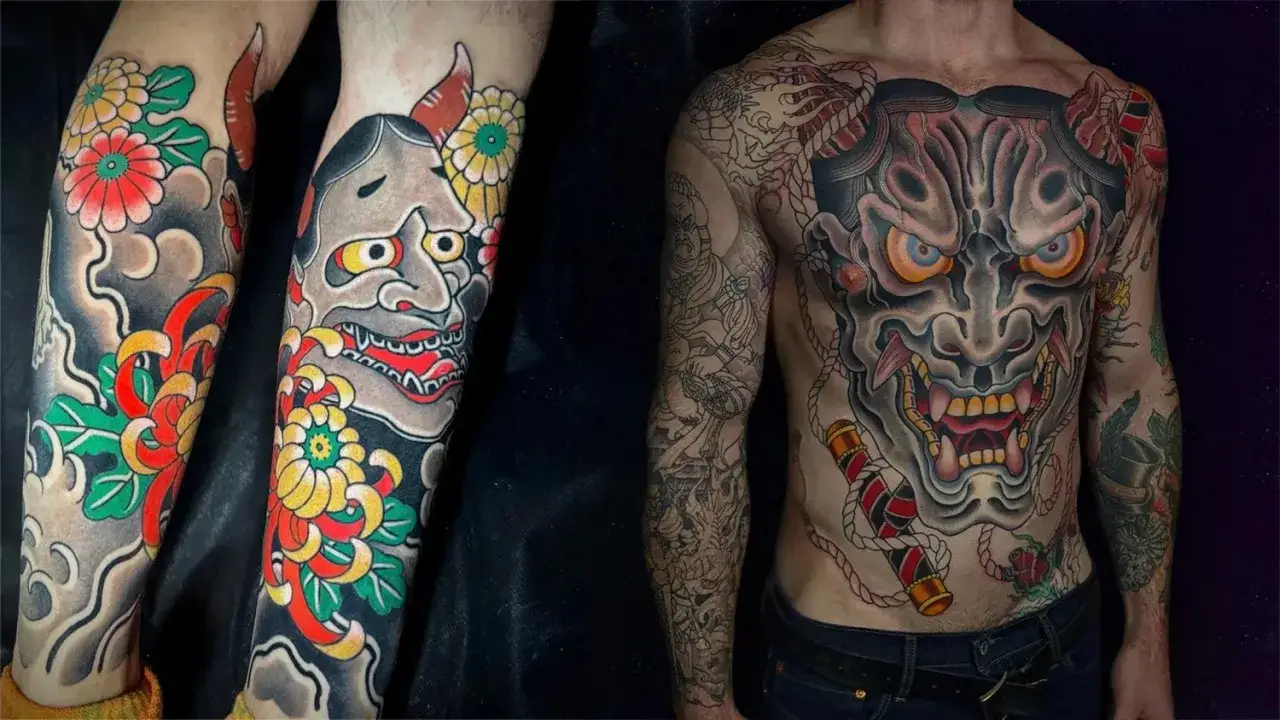 Tatuaż Hannya, symbolizujący gniew i zazdrość, zdobi nogę i klatkę piersiową. Wzory kwiat&oacute;w dodają koloru.