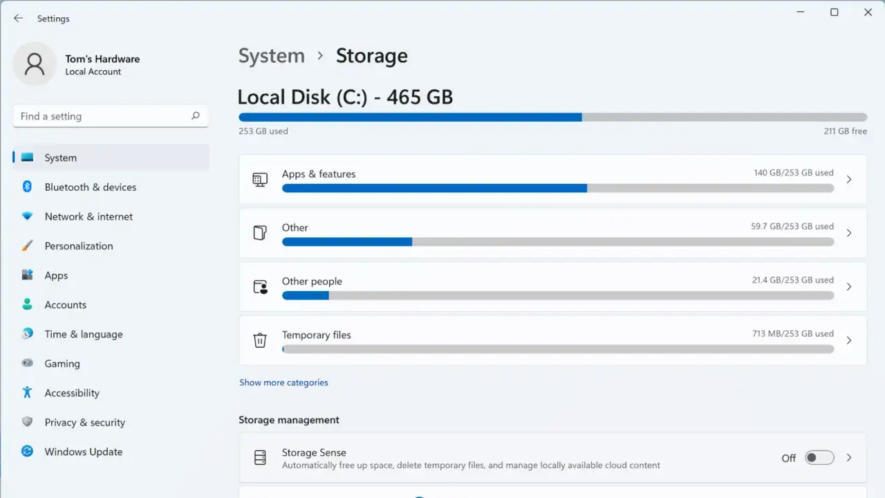 Zarządzanie dyskiem C: w Windows 11. Widok pokazuje ile zajmuje Windows 11 i inne dane na dysku 465 GB.