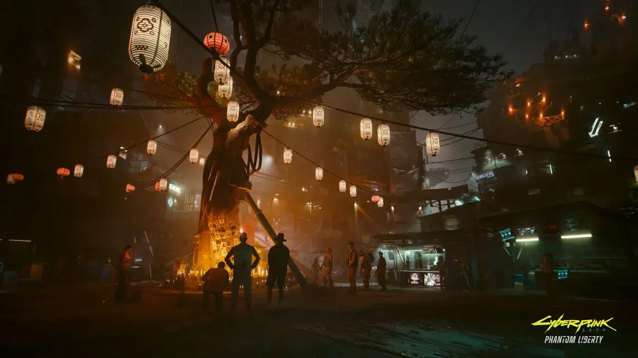 Nocne miasto w stylu cyberpunk 2, oświetlone lampionami. Ludzie gromadzą się wokół drzewa, tworząc atmosferę tajemniczości.