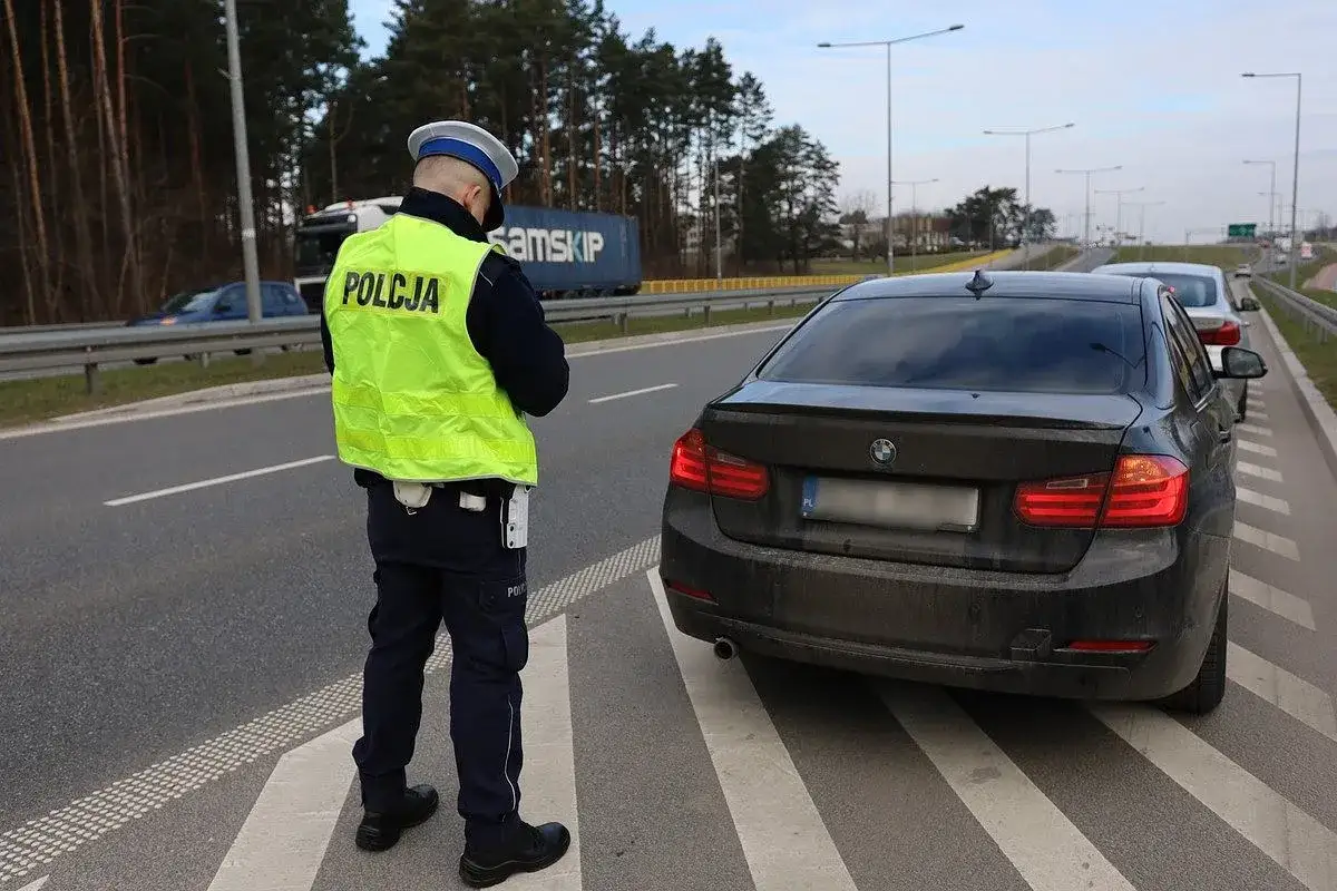 policjant pouczenie mandat
