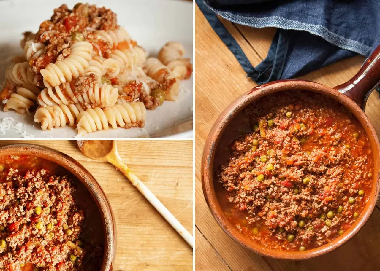 Herzhafte original sizilianische bolognese mit Fusilli-Nudeln und Erbsen, serviert in einem Tontopf.