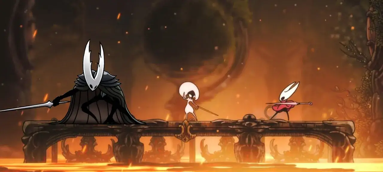Trzy postacie z gry Hollow Knight: Silksong na moście nad płonącą otchłanią.