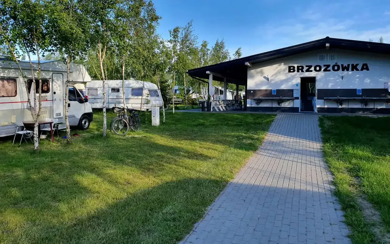 Urokliwy pole kamperowe 