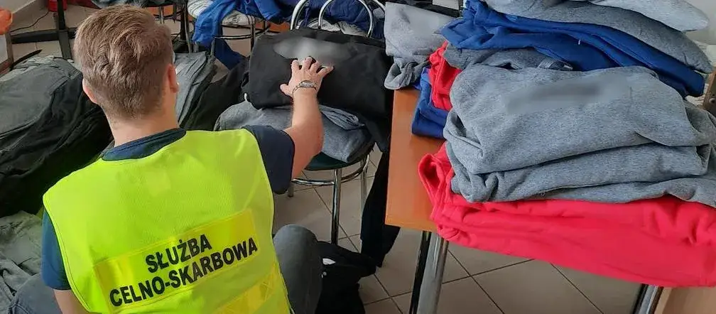 podróbki odzież celnicy kontrola