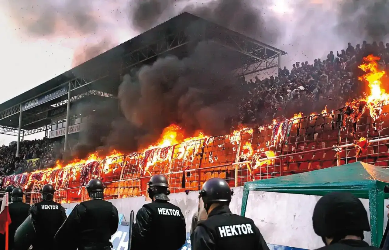 Kibice Wisły i Cracovii na derbach