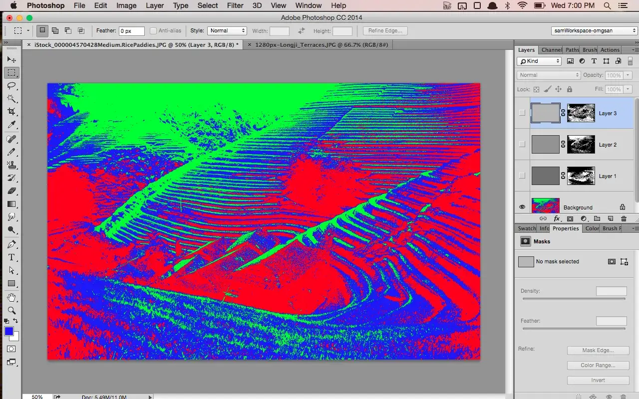 Imagen de Photoshop con un paisaje de arrozales en color indexado, mostrando patrones de rojo, verde y azul.