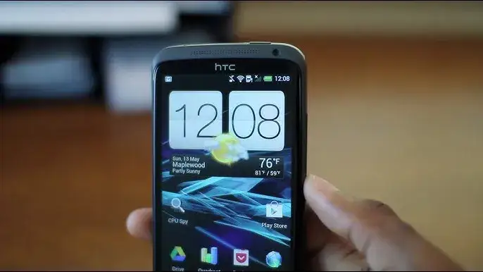Zdjęcie Wymiana baterii w HTC One X - uniknij problemów i zrób to sam