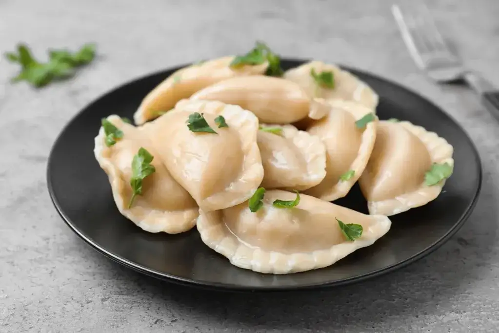 mrożenie ugotowanych pierogów krok po kroku