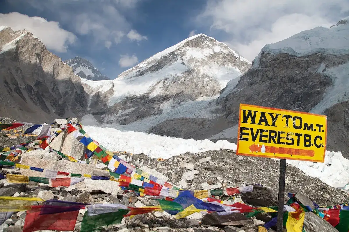 Droga na Mount Everest. Znak 