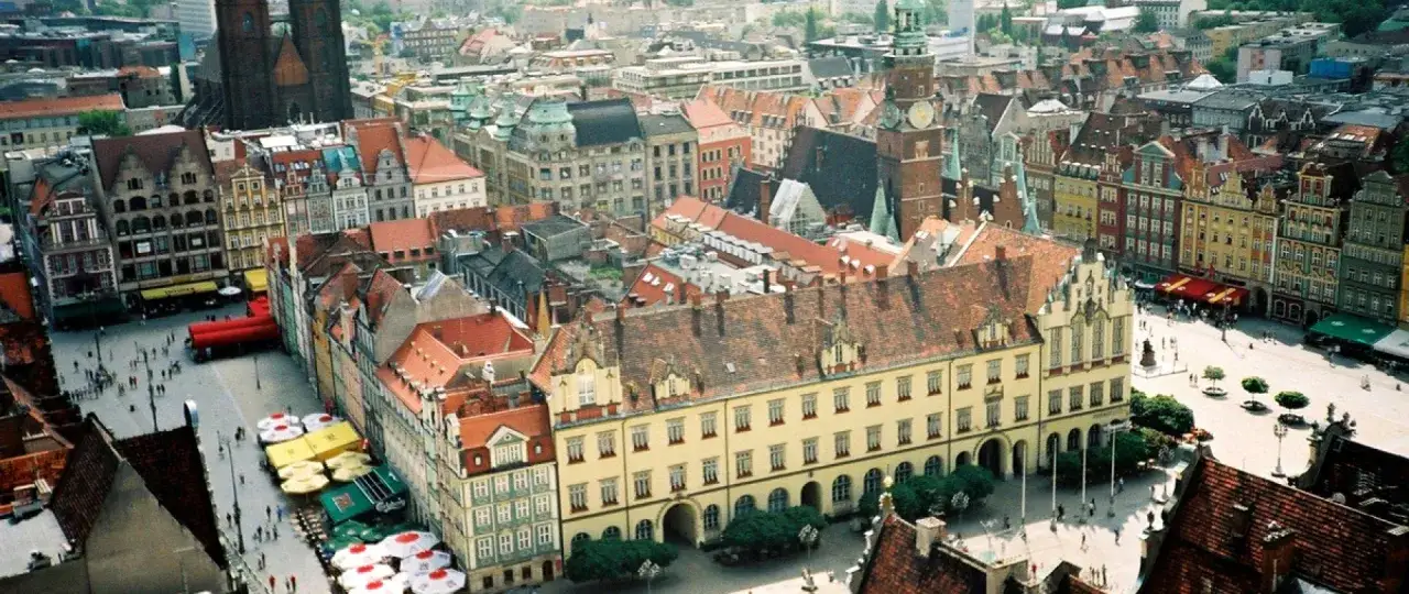 Bunte Häuser am Marktplatz, ein Wahrzeichen von Wrocław.