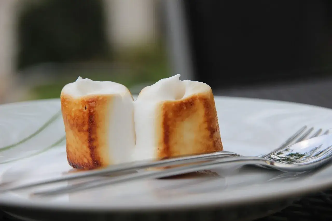 eksperyment pianka marshmallow strzykawka pr&oacute;żnia