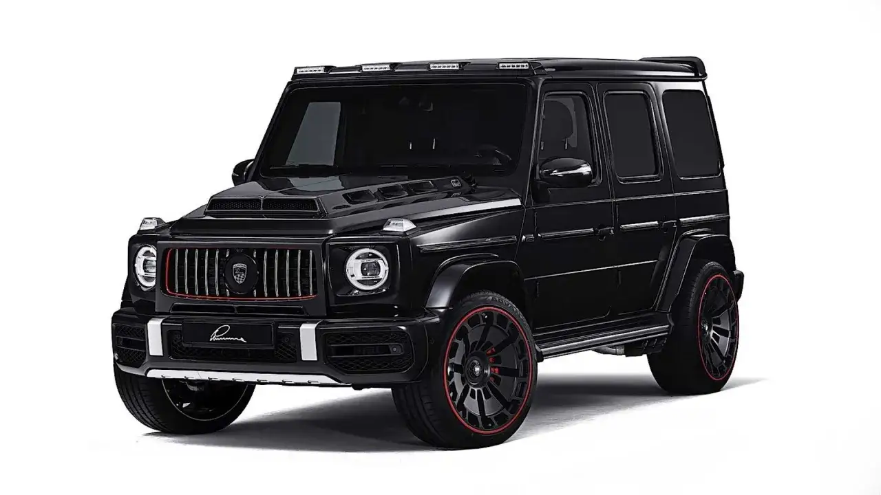 Impresionante Mercedes G-Wagon negro con detalles rojos, luces LED en el techo y llantas personalizadas. Podr&iacute;a ser el mejor Mercedes del mundo.