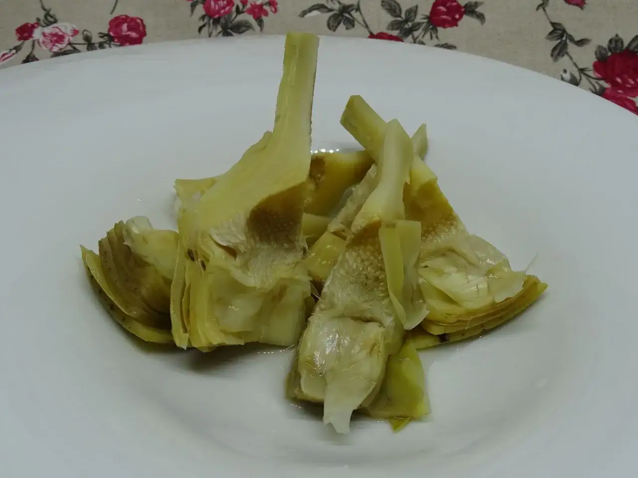Corazones de alcachofa en conserva, listos para deliciosas recetas con alcachofas de bote.