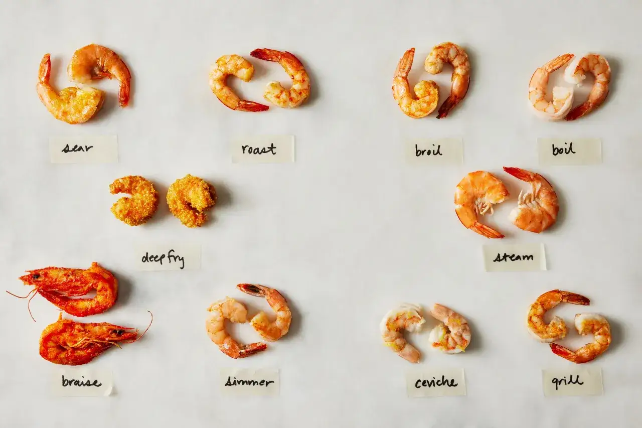 Różne sposoby przygotowania krewetek: smażone, pieczone, gotowane, duszone, na parze, grillowane, w ceviche. Dowiedz się, ile smażyć krewetki, by były idealne.