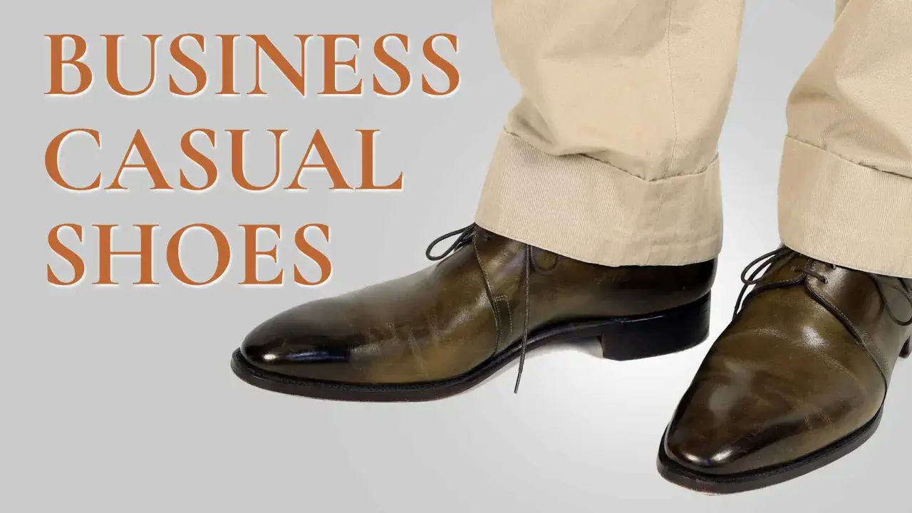 Eleganti scarpe stringate in pelle verde oliva, perfette per completare un look business casual.