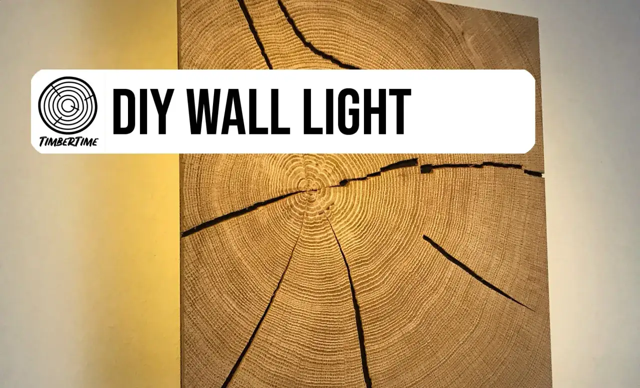 Un tutoriel pour fabriquer une applique murale unique en bois, avec un design inspir&eacute; des cernes d'un arbre.