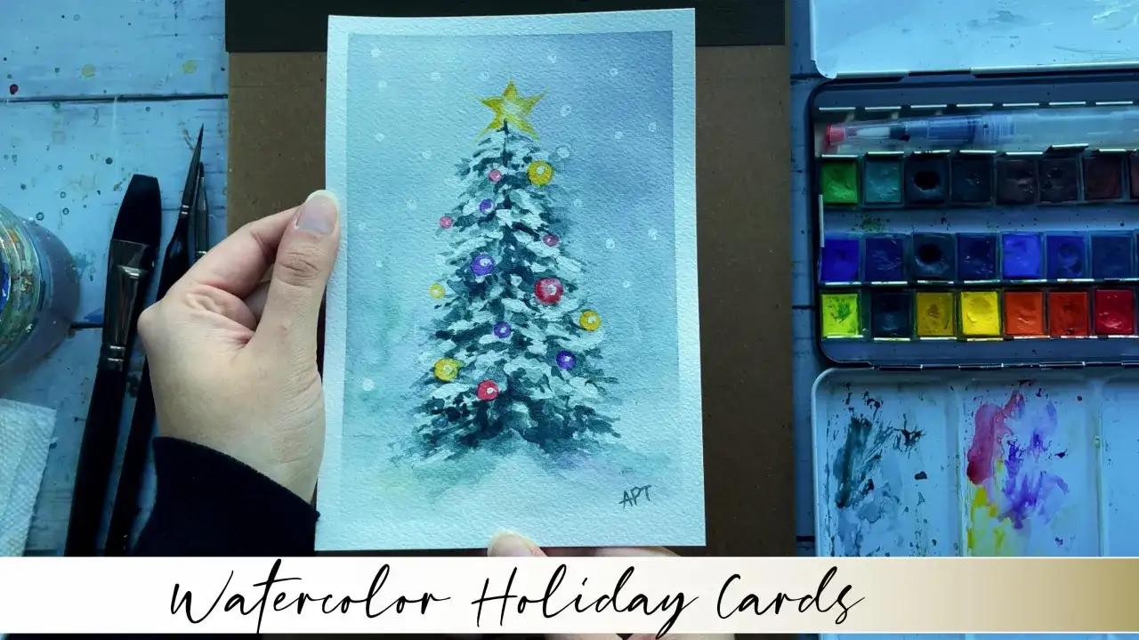 &Aacute;rbol de Navidad nevado con adornos, pintado con acuarela. Una idea de acuarela navidad facil para crear tarjetas festivas.