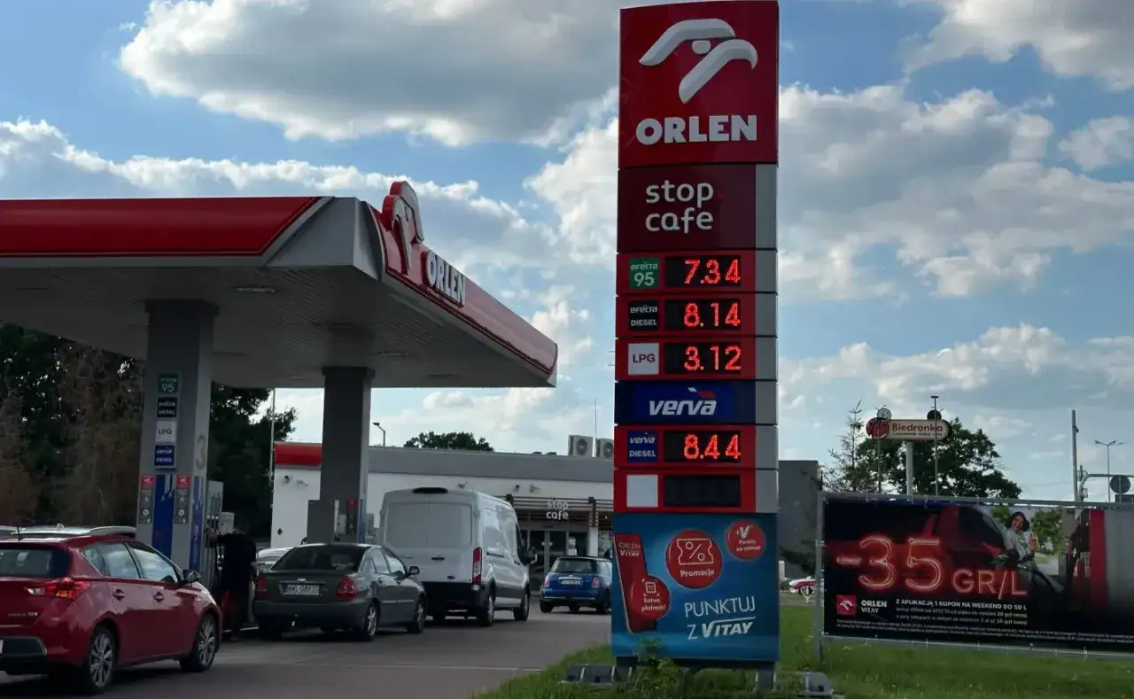 BP cena paliwa za litr dzisiaj: Orlen pokazuje ceny: 95 - 7.34, Diesel - 8.14, LPG - 3.12, Verve Diesel - 8.44.