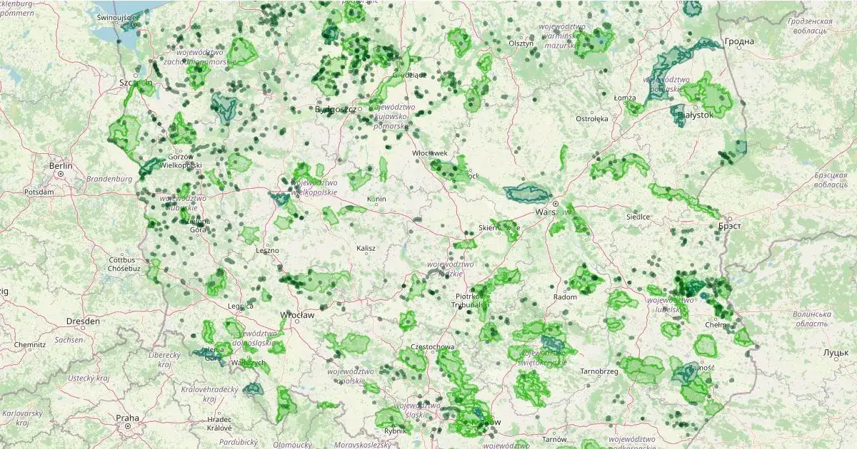 Mapa Polski z zaznaczonymi rezerwatami przyrody