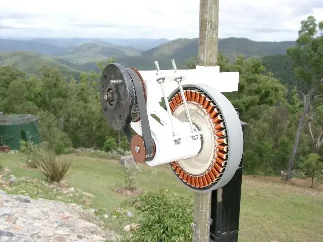 Zdjęcie Jak zrobić wiatrak z alternatora i zaoszczędzić na energii