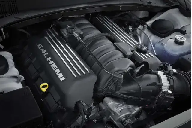 Zdjęcie Chrysler 300C: Unikaj złych silników! Eksperci zdradzają prawdę o wyborze