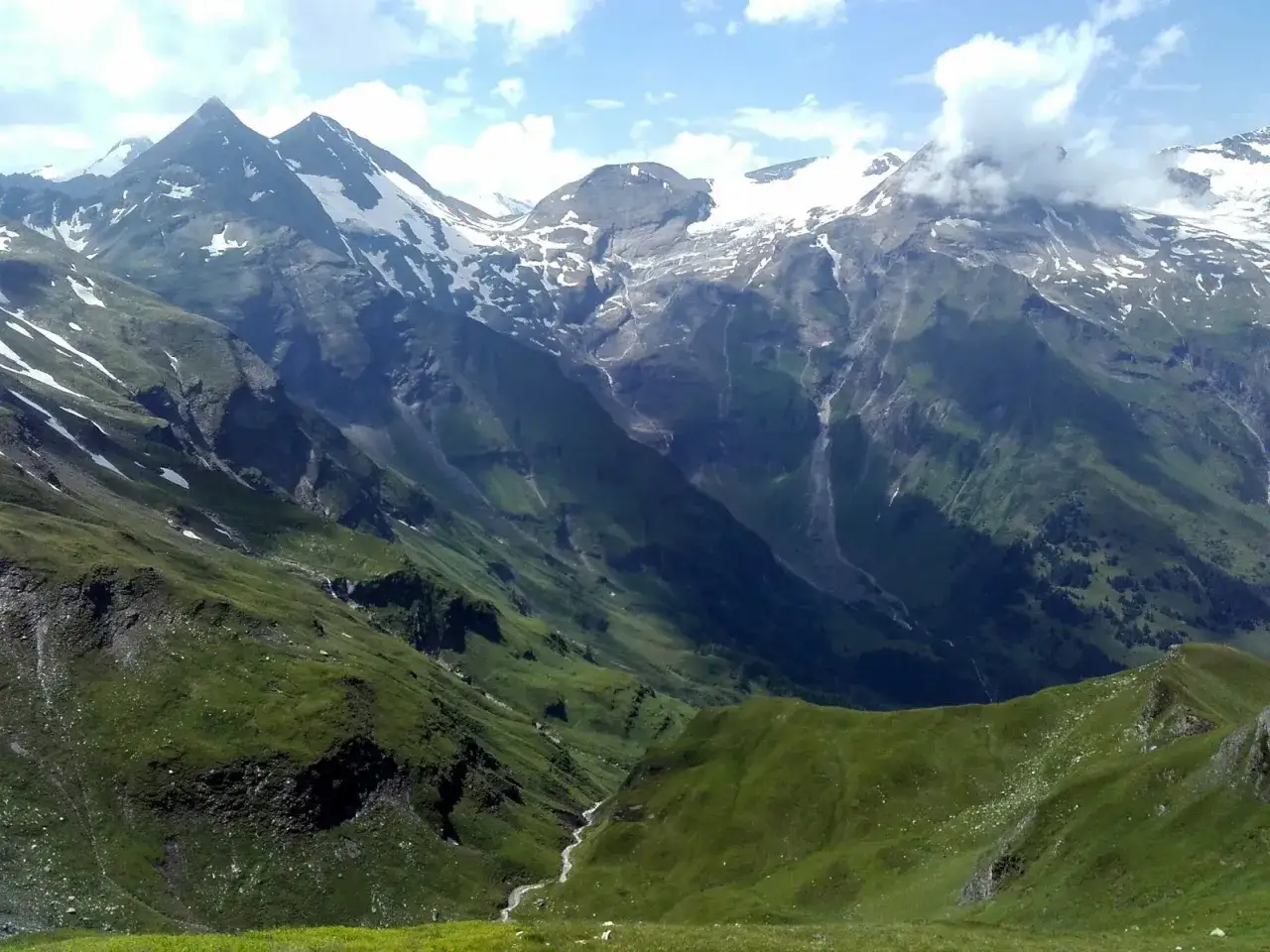 Zdjęcie Trasa motocyklowa Grossglockner: trudności, atrakcje i porady dla bezpiecznej jazdy