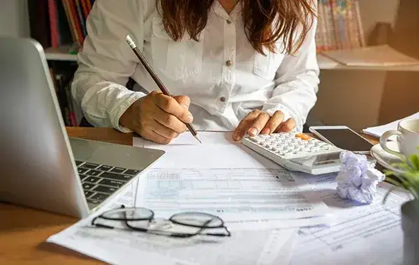 Zdjęcie Dlaczego tak niskie oprocentowanie lokat? Poznaj przyczyny i skutki