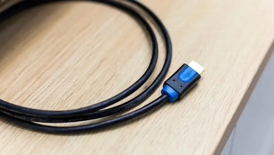 Zdjęcie Jak wygląda kabel HDMI? Odkryj jego cechy i różnice z innymi kablami