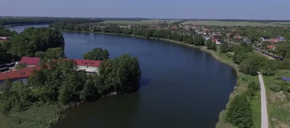 Zdjęcie Jezioro Zaleskie w Złotowie - raj dla wędkarzy i miłośników wypoczynku