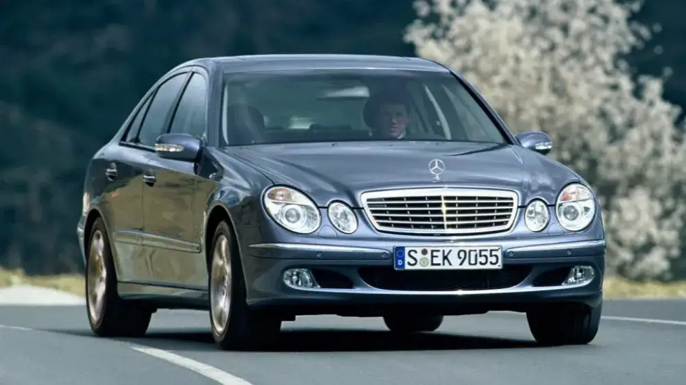 Zdjęcie Mercedes E Klasa W211: Najważniejsze informacje, silniki i problemy