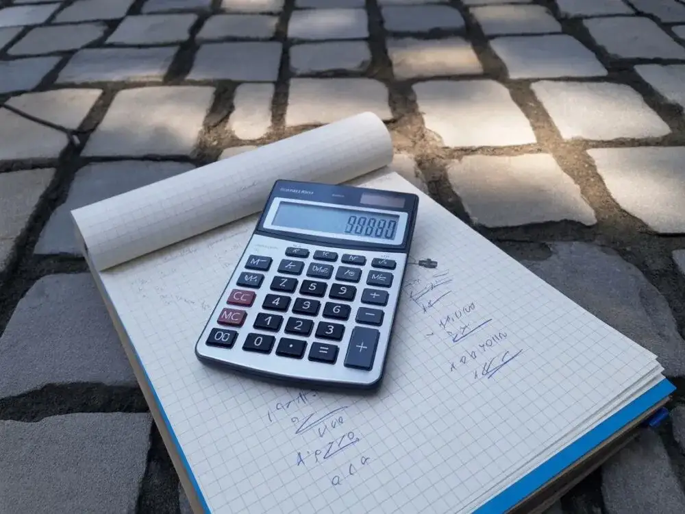 Zdjęcie Ile sztuk kostki brukowej na m2? Sprawdź nasz kalkulator online