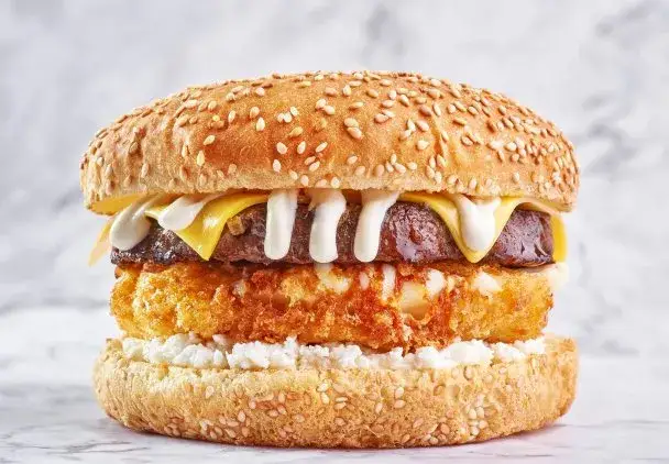 Zdjęcie Jaki ser do burgera drwala? Odkryj najlepsze smaki dla siebie