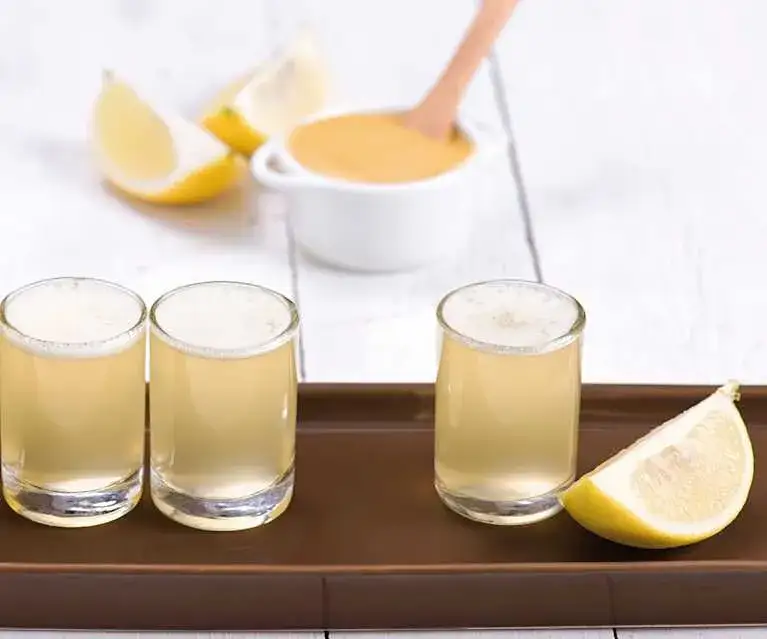 Zdjęcie Jak przygotować idealny kolano pszczoły drink - przepis i warianty