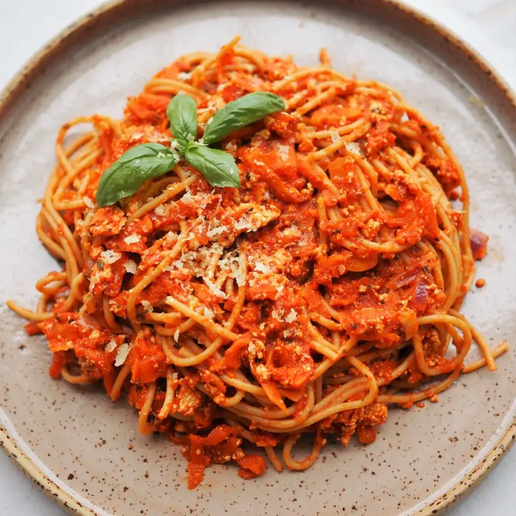 Zdjęcie Pyszne wegetariańskie spaghetti bolognese, które zaskoczy smakiem