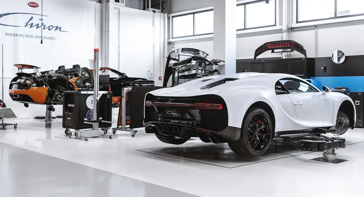 Zdjęcie Ile kosztuje wymiana oleju w Bugatti Chiron? Zaskakujące ceny!